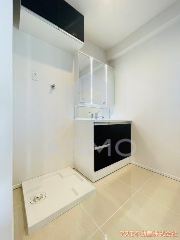 洗面設備　同マンション別部屋　参考写真