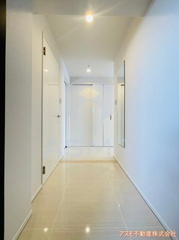 玄関　同マンション別部屋　参考写真