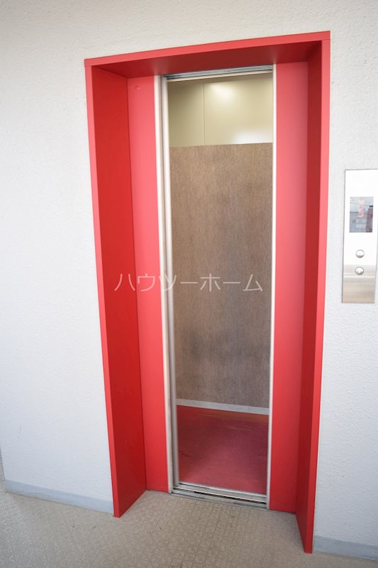 その他設備　エレベータ