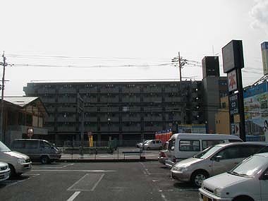 建物外観　小倉駅までもすぐ行ける距離感です♪