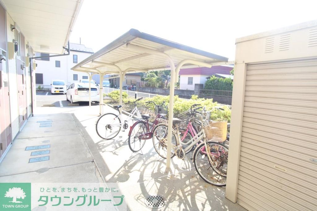ＪＲ相模線 香川駅 徒歩12分 3階建 築21年の外観写真