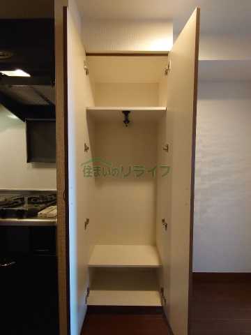 収納　別部屋の参考写真となります。