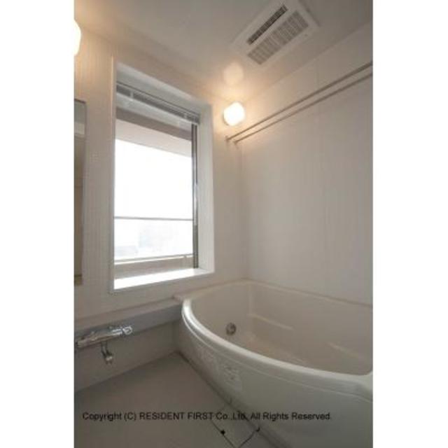 バス・シャワールーム　※写真は同タイプ住戸です。