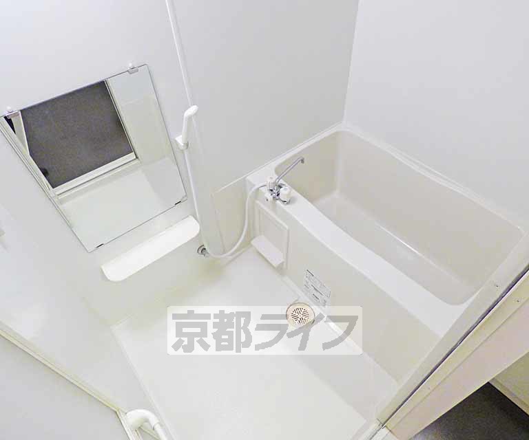 バス・シャワールーム　綺麗なお風呂です。