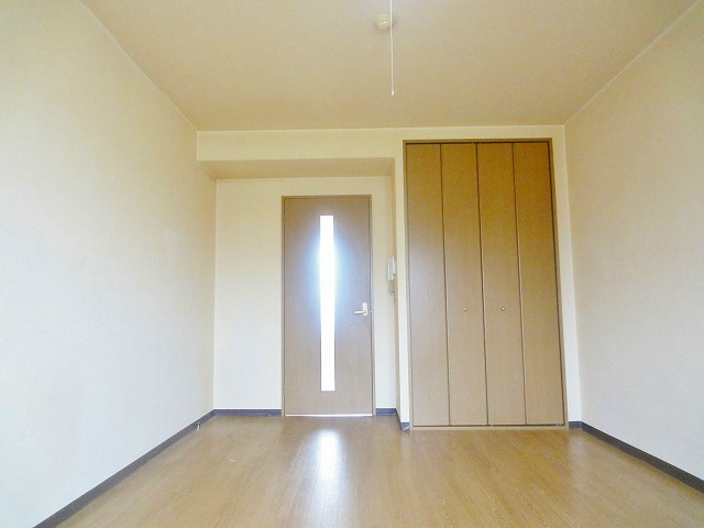 その他部屋・スペース　クローゼット付きのお部屋になります。