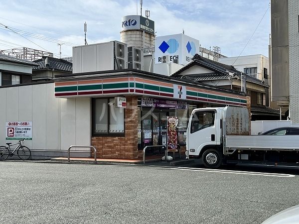 コンビニ　セブン-イレブン 豊川諏訪２丁目店（コンビニ）まで672m