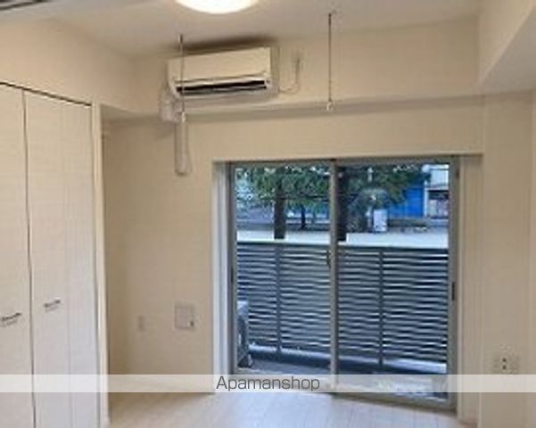 ＪＲ総武線 錦糸町駅 徒歩6分 11階建 築9年の居間写真