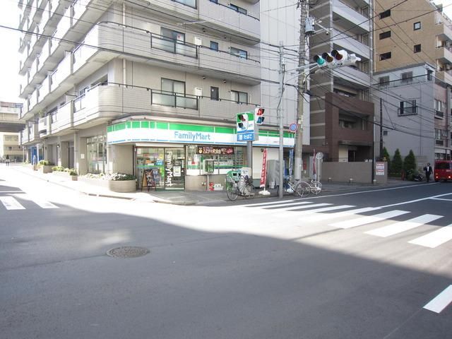 コンビニ　ファミリーマート（コンビニ）まで190m