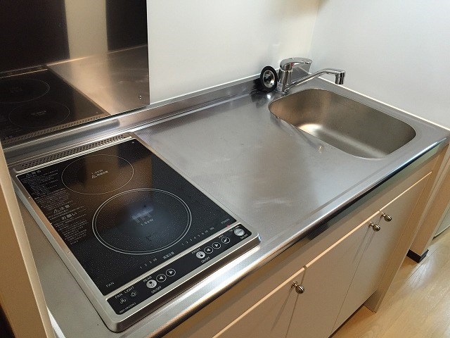キッチン　ＩＨクッキングヒーターです。