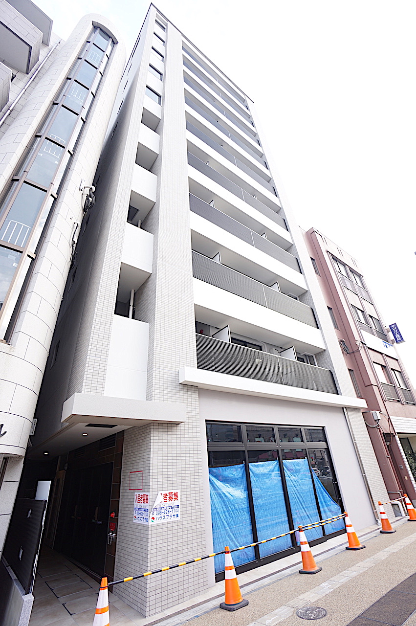 長崎市元船町のマンションの建物外観