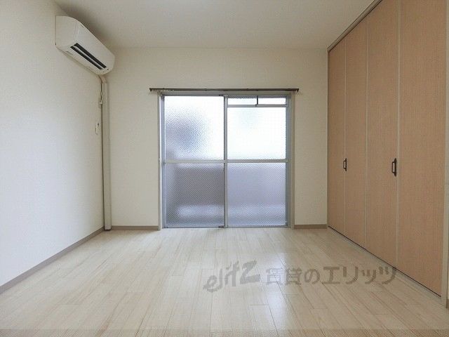 居室・リビング　洋室