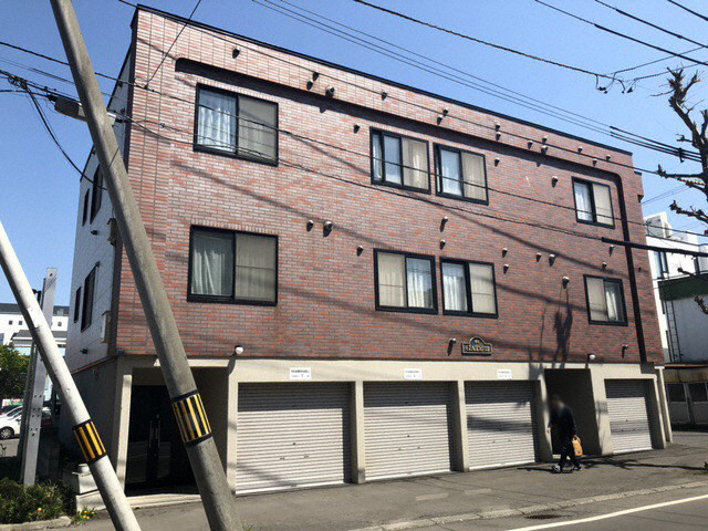 札幌市北区北三十三条西のアパートの建物外観