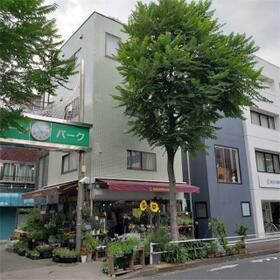 武蔵野市緑町のマンションの建物外観
