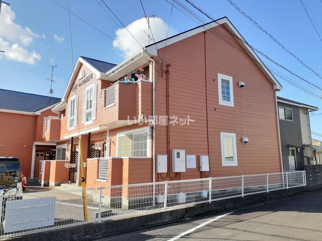 【シュピーレン空港通Ｂの建物外観】