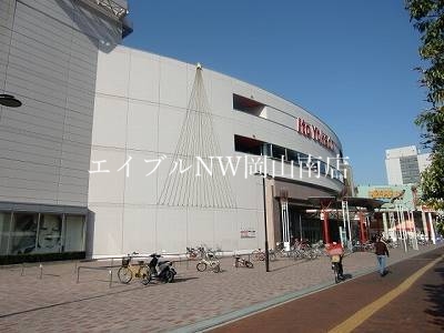 【岡山市北区大供表町のマンションのショッピングセンター】