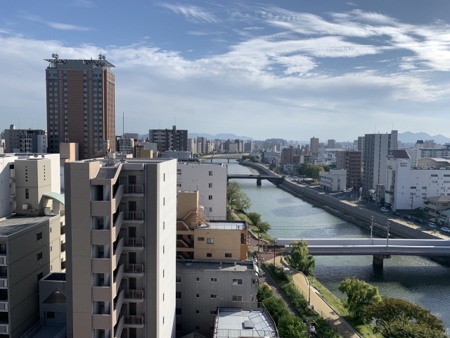 【広島市中区堺町のマンションのバルコニー】