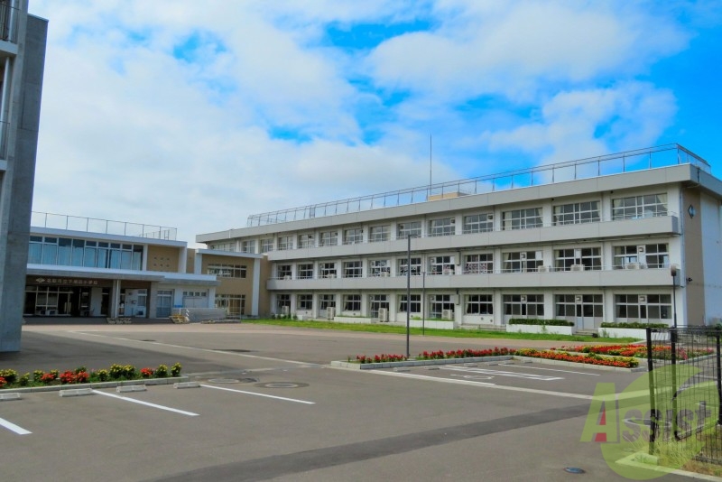 【岩沼市桑原のアパートの小学校】