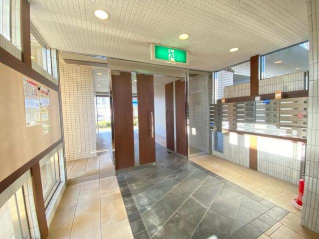 【高松市上之町のマンションのロビー】