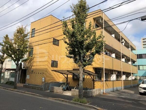 平野マンションの建物外観