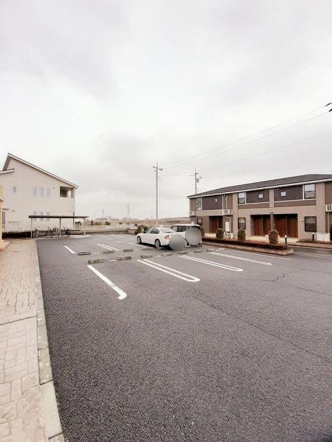 【前橋市富士見町時沢のアパートの駐車場】