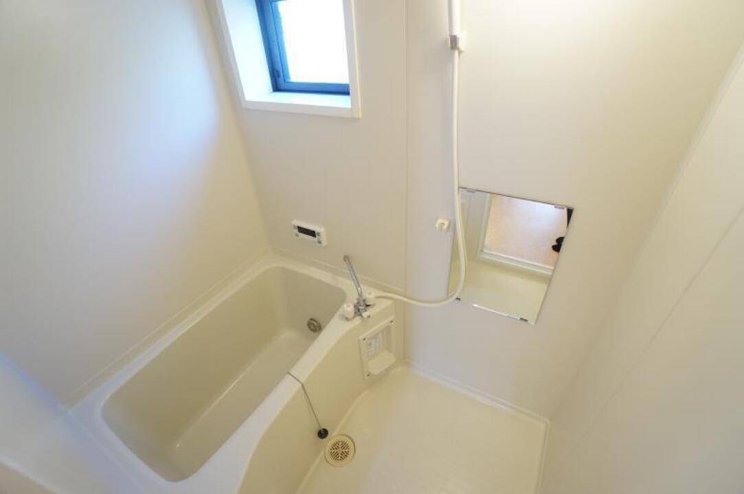 バス・シャワールーム　浴室