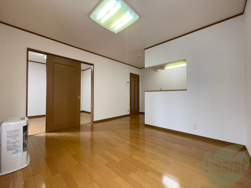 居室・リビング　広くてキレイなＬＤＫが広がっていて、充実した生活が送れそう。