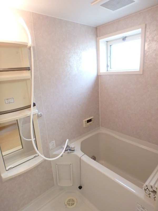 バス・シャワールーム　図面と現状に相違がある場合には現状を優先