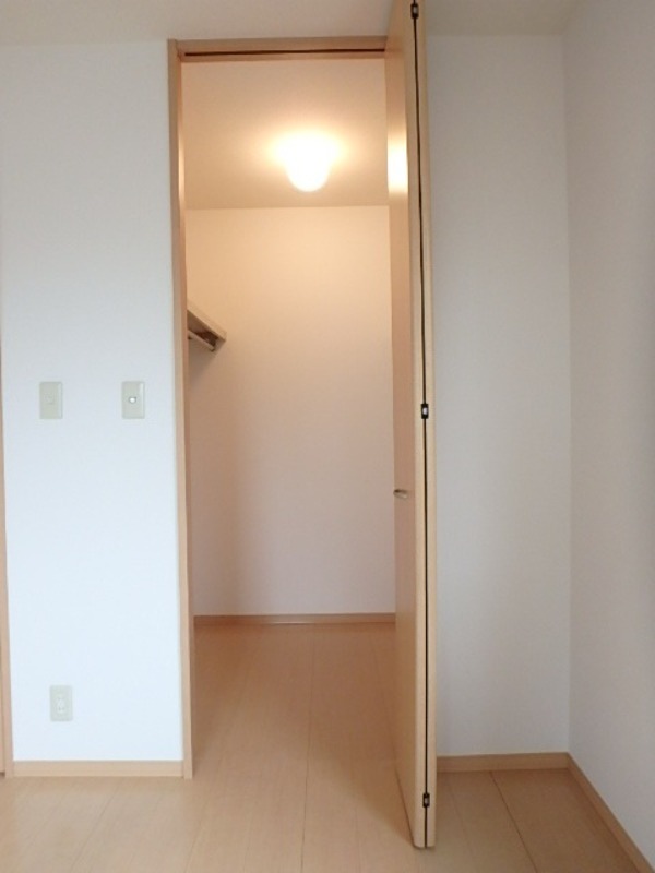 収納　図面と現状に相違がある場合には現状を優先