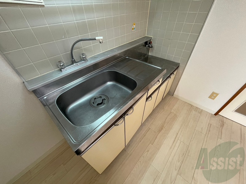 キッチン　キッチンはスペースも広々していて使いやすそうですよ！