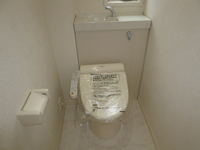 トイレ　シャワー付きトイレ