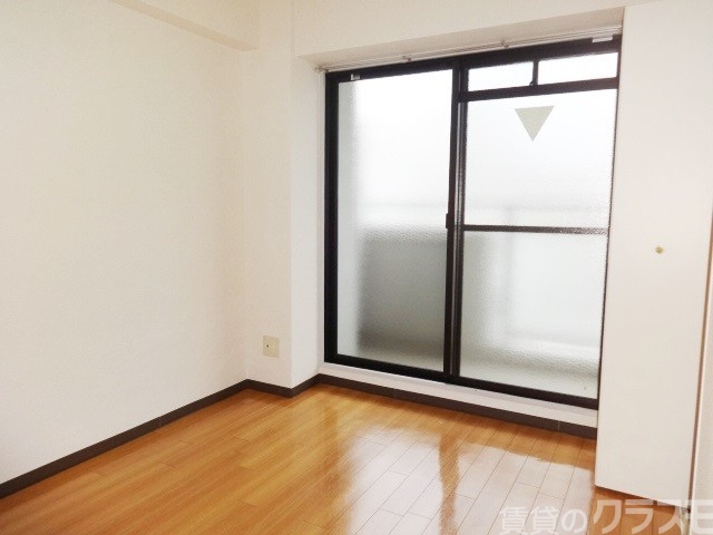 居室・リビング　エアコン付きの洋室です！