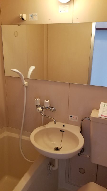 洗面設備　反転参照