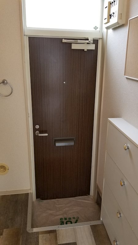 玄関　反転参照