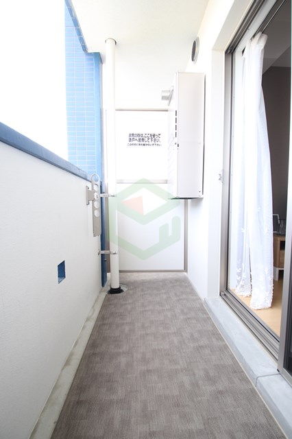 バルコニー　同シリーズ別物件の写真です