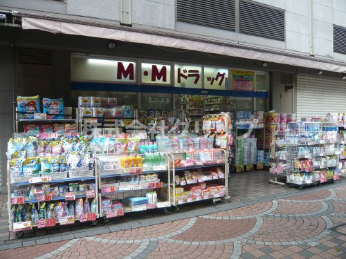 ドラックストア　M.Mドラッグイセザキ7丁目店（ドラッグストア）まで388m