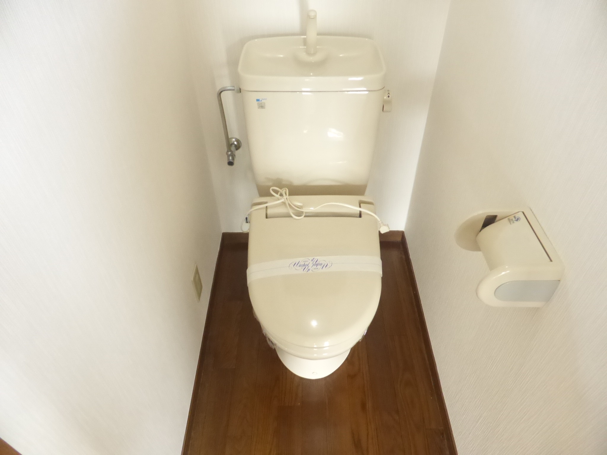 トイレ　温水洗浄便座に交換します