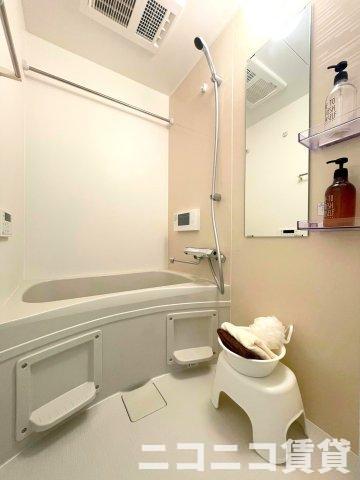 バス・シャワールーム　モデルルームの写真のため、現状を優先致します。