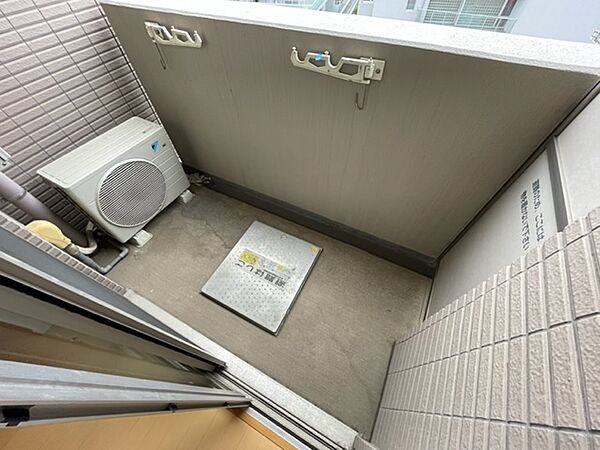 バルコニー　※別部屋の参考写真です。