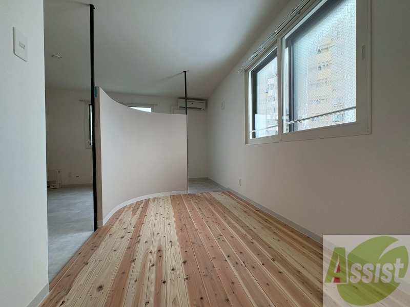 その他部屋・スペース　広々していて使いやすい洋室になっていました！