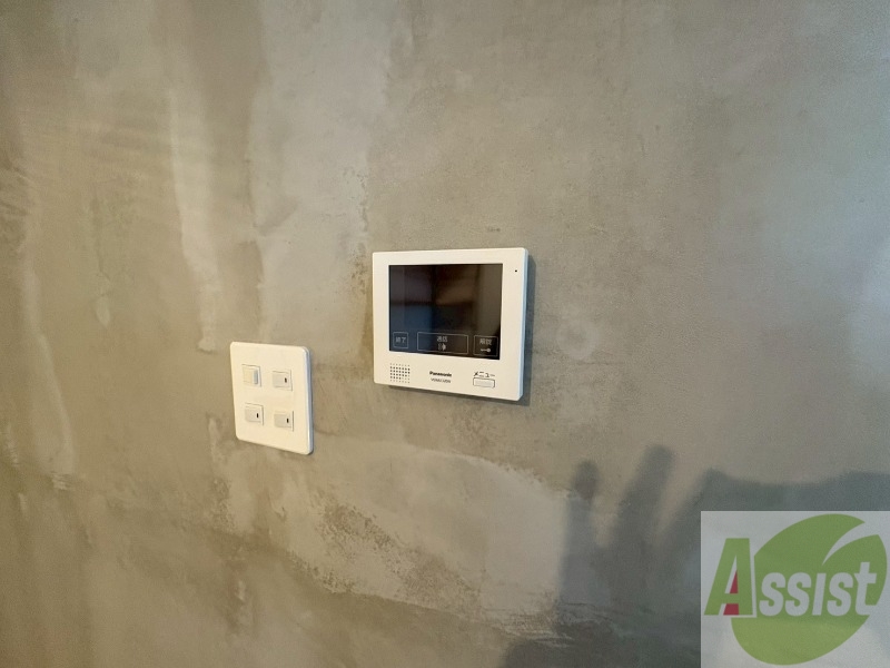 セキュリティ　ＴＶモニター付インターホンです。来客者の顔が見えるので安心！