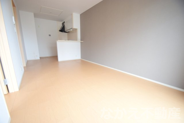 居室・リビング　こちらの居間で趣味の時間をお楽しみください