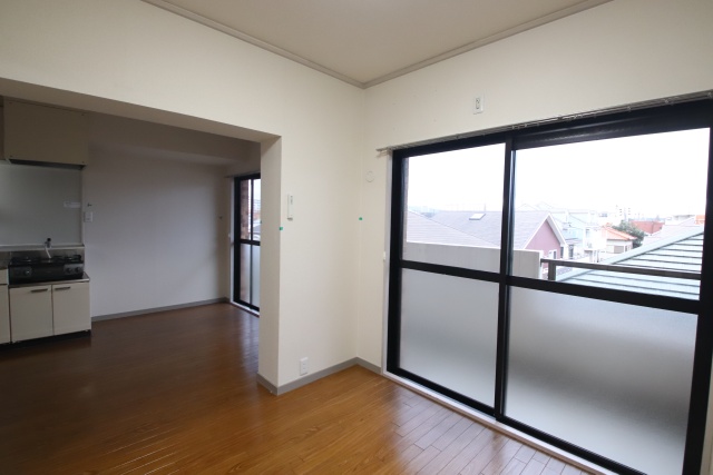 居室・リビング　※別室の参考写真の為、現況優先です。