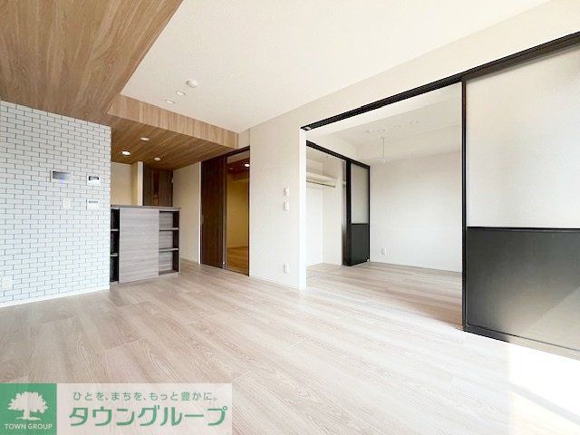 居室・リビング　建築中です