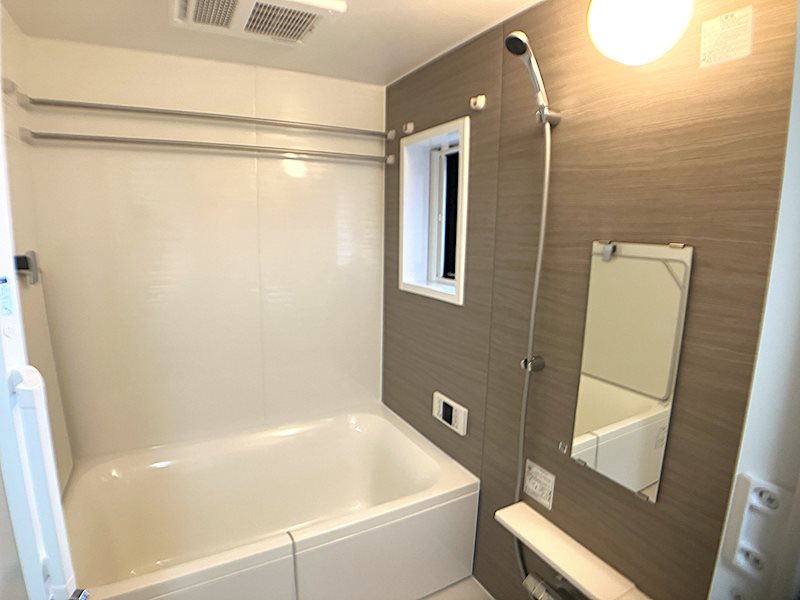 バス・シャワールーム　浴室交換済み