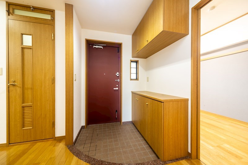 玄関　シューズBOX完備