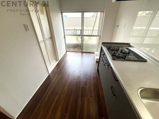 居室・リビング　広いダイニングキッチンです♪