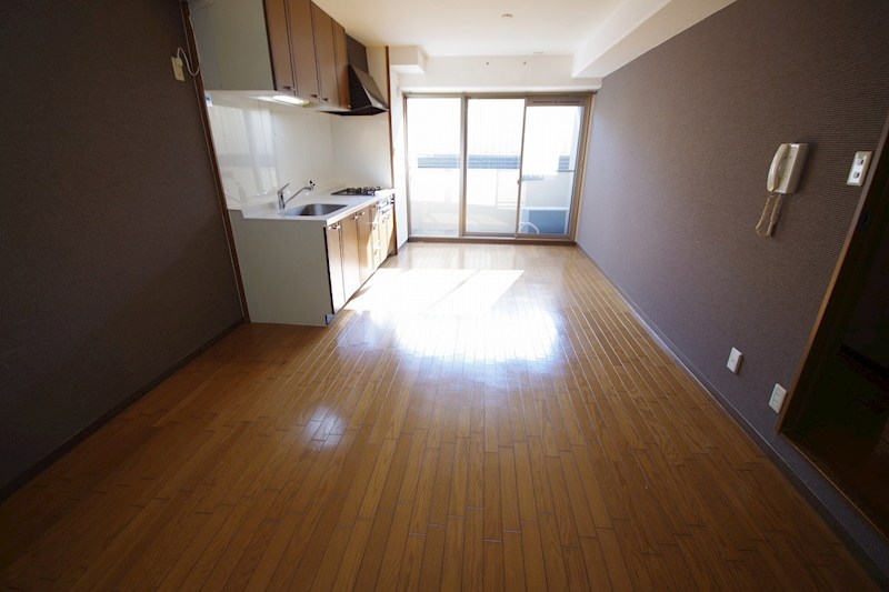 居室・リビング　※別号室の写真使用中