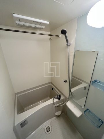 バス・シャワールーム　LANTANA GARDEN　バスルーム