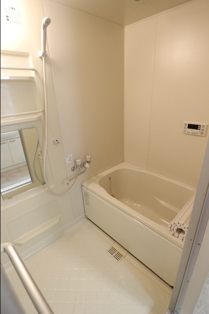 バス・シャワールーム　バスルーム