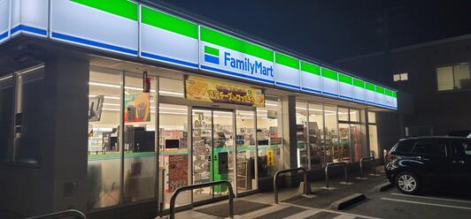 コンビニ　ファミリーマート 福岡西長住一丁目店（コンビニ）まで670m